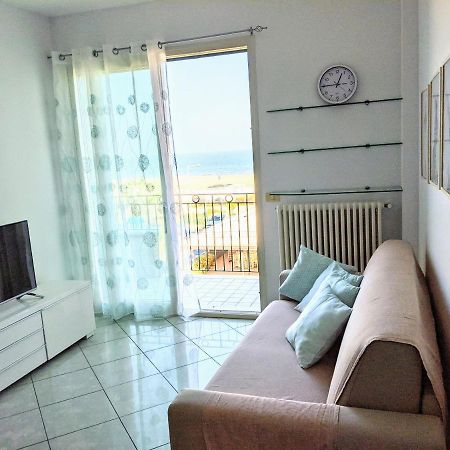 Appartamento A Riccione Con Balconcino Vista Mare المظهر الخارجي الصورة